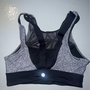 Lululemon sports bra
